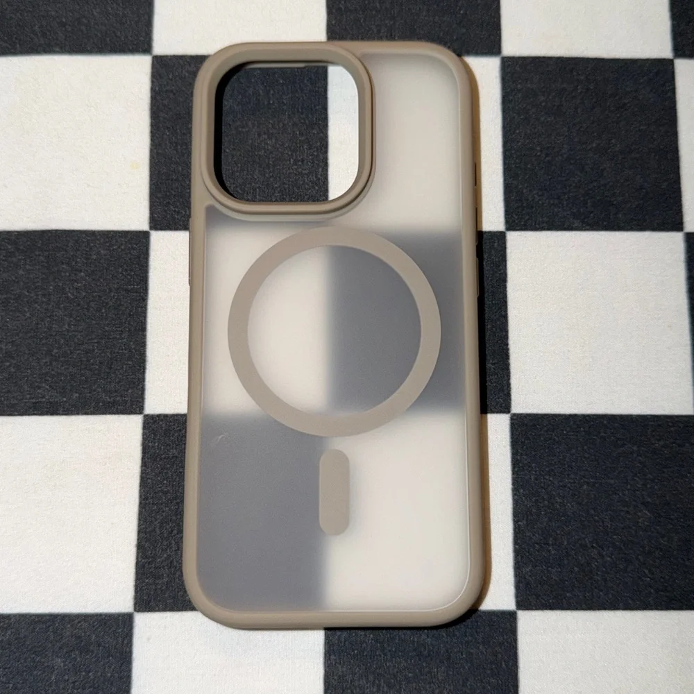Bare Armour Silicone Case - iPhone Pro 16